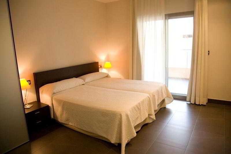 Archybal Apartamentos Turisticos Y Suites أرشينا المظهر الخارجي الصورة